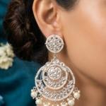 এলিগ্যান্ট পার্ল চান্দবালি কানের দুল – ট্র্যাডিশনাল স্টেটমেন্ট জুয়েলারি